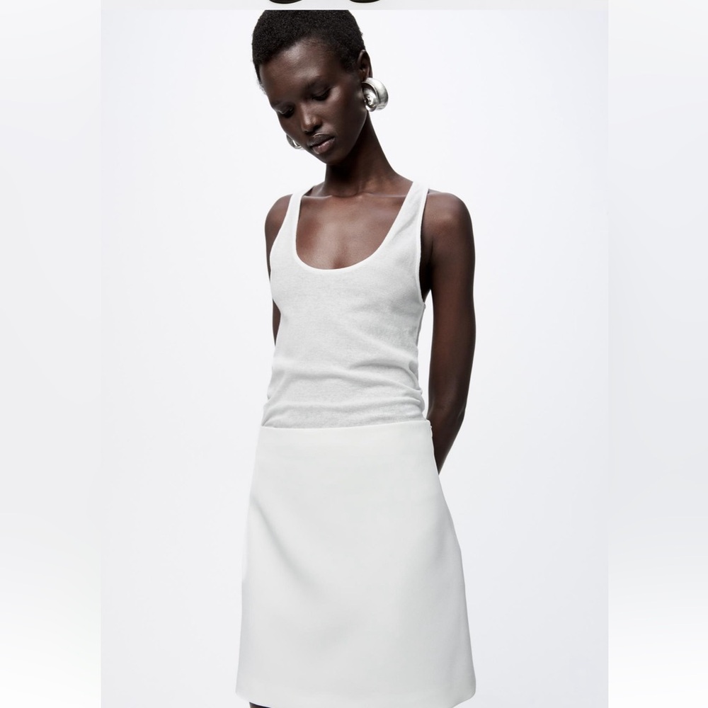 Mini skirt with a high waist ZARA